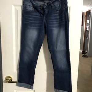 SO juniors denim Capri